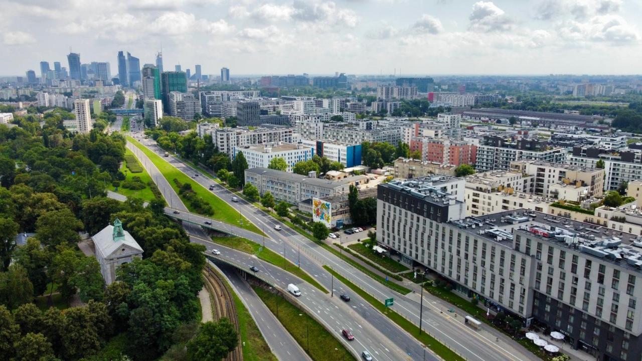 City Break Wolska Aparthotel Warsaw Exterior photo