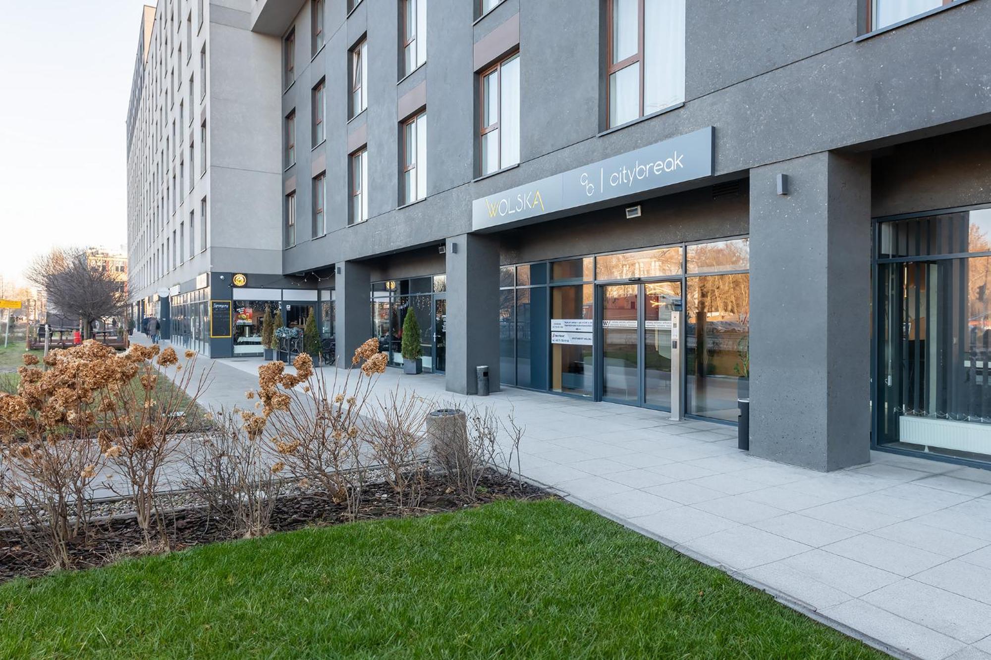 City Break Wolska Aparthotel Warsaw Exterior photo